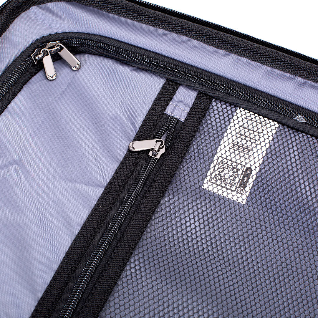 Matrix hard shell suitcase, 78.5cm large, interior lining, detail