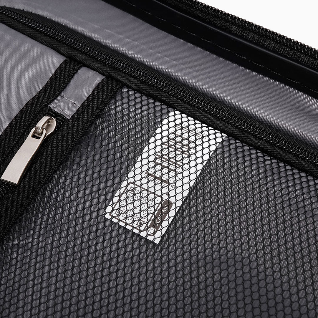 Dallas hard shell suitcase, 55.5cm cabin, interior detail