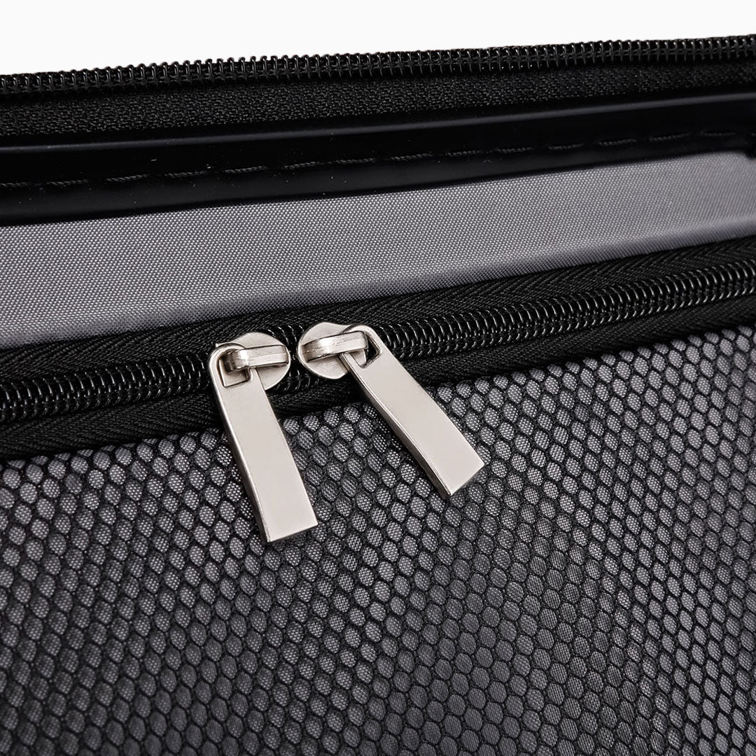 Dallas hard shell suitcase, 55.5cm cabin, interior detail
