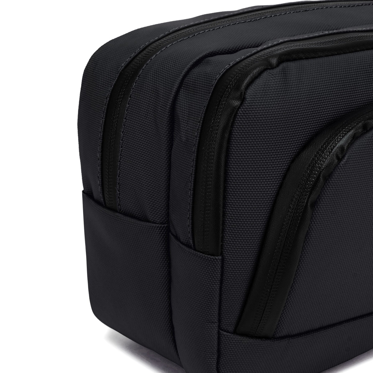 Charcoal — Voyager Washbag, three-quarter view